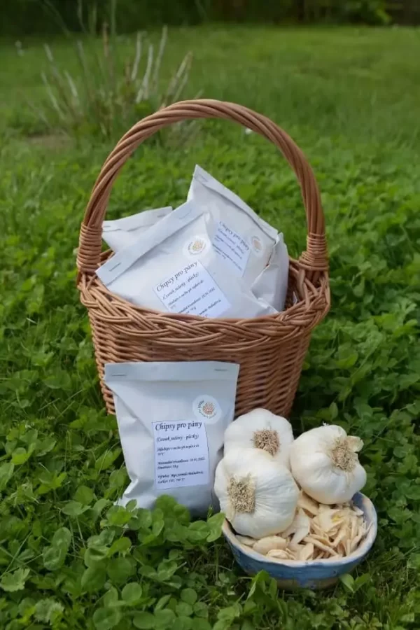 Česnekové plátky – chipsy pro pány