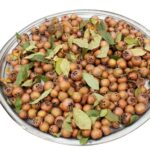 plody mišpule v misce